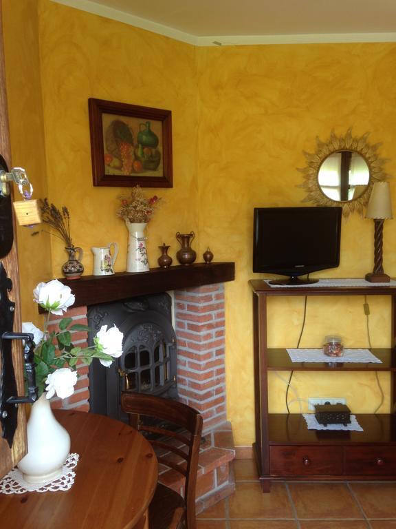 Appartement Les Piperes à Corao Chambre photo